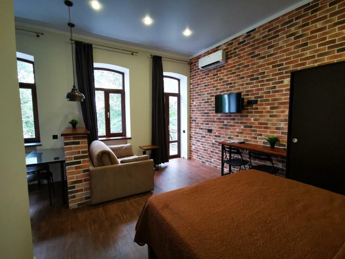 Loft 5Vershin Aparthotel Pyatigorsk Esterno foto